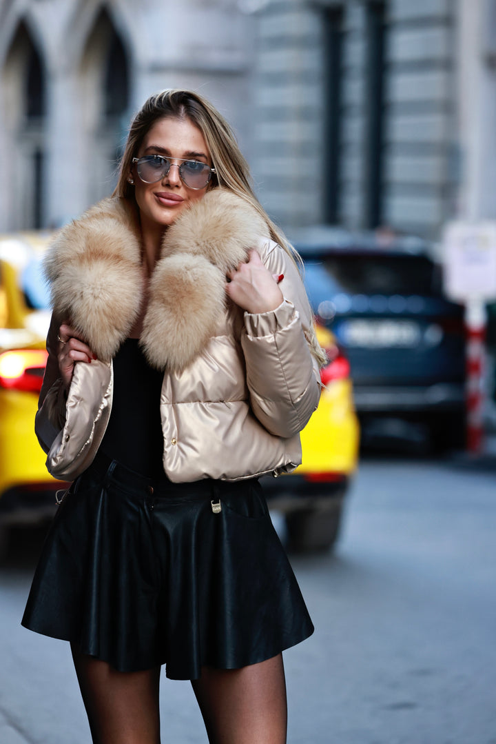 Pearlescent jacket shine beige