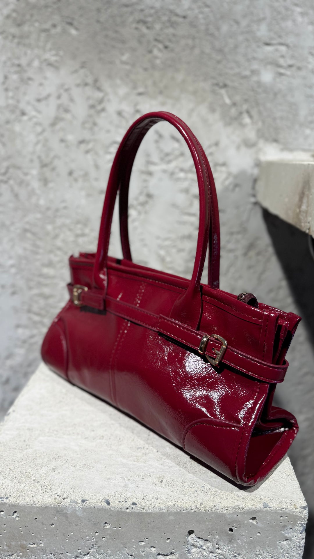 Holler handbag burgundy