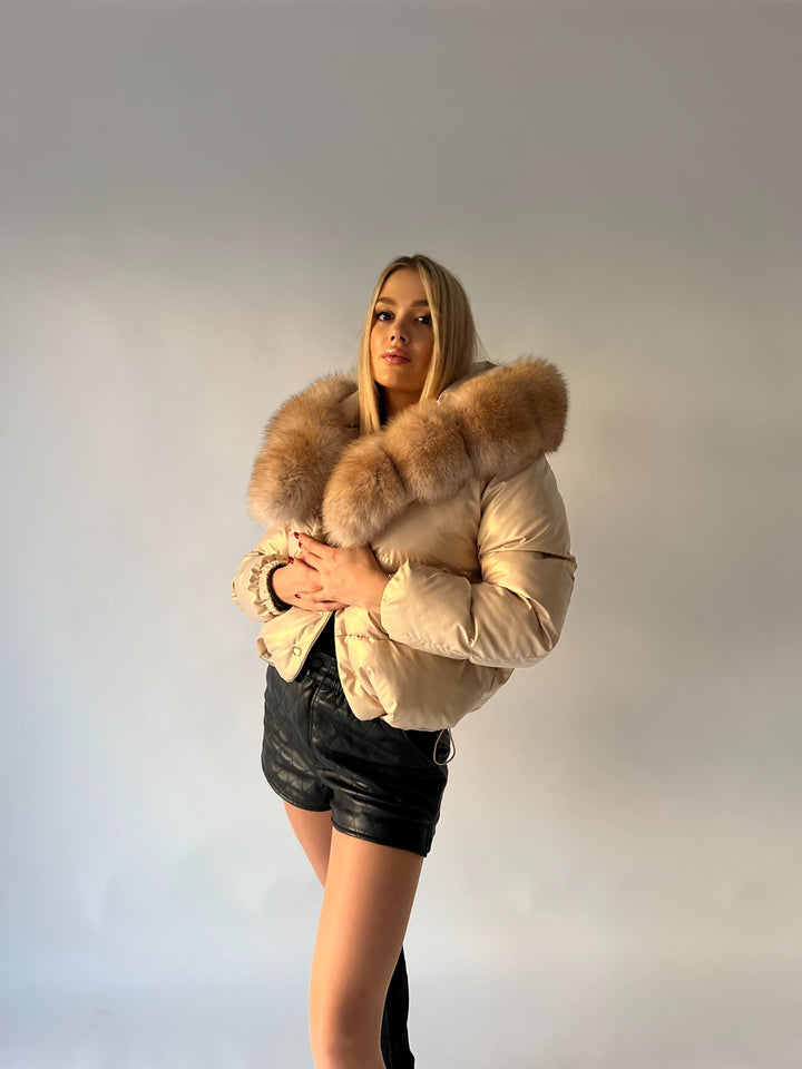 Pearlescent jacket shine beige